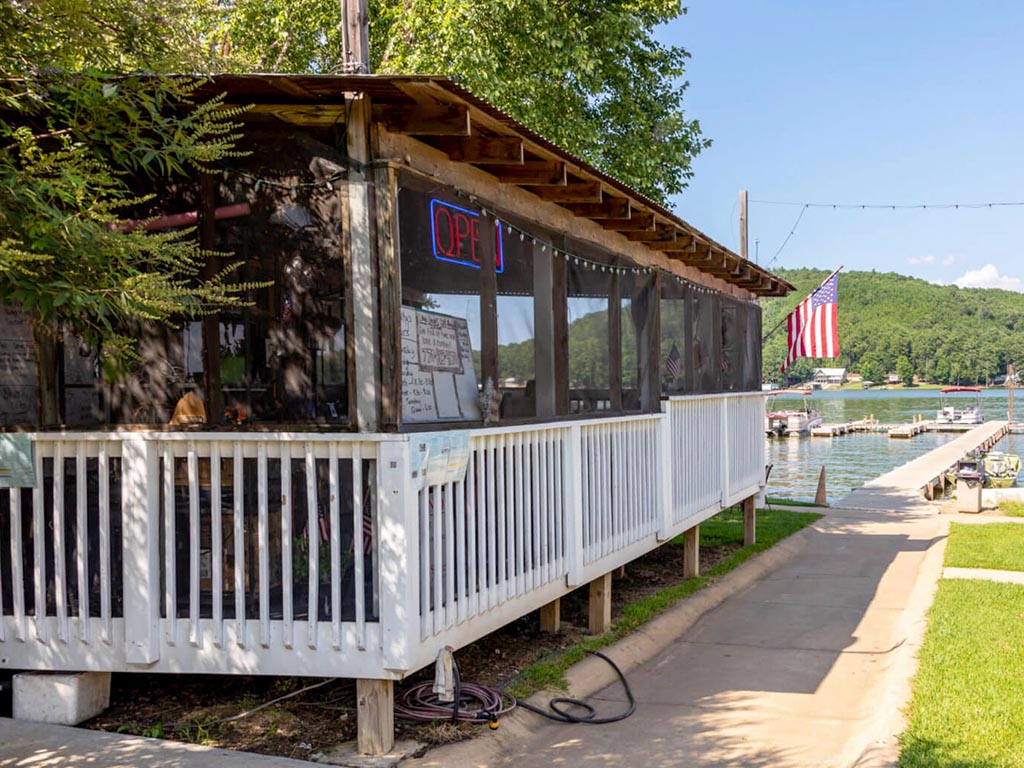 sharkys grill